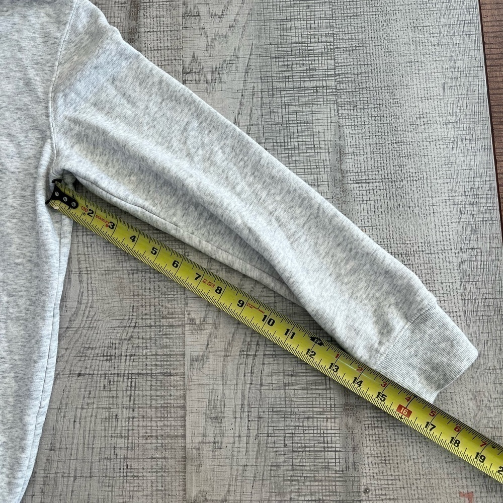 Old Navy Heather Grey Hoody with Red Drawstrings Size Medium - Picture 8 of 9